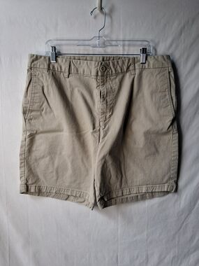 Old Navy Men's Flat Front Shorts - Light Khaki